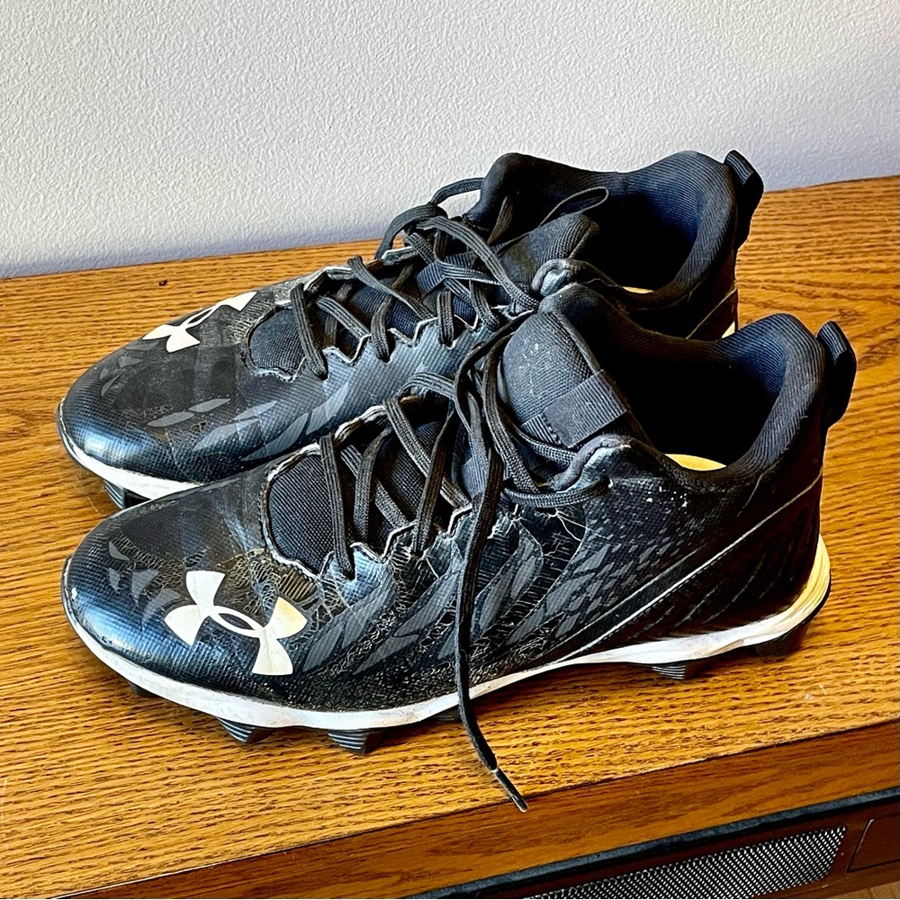 Under Armour Football Cleats size 7.5